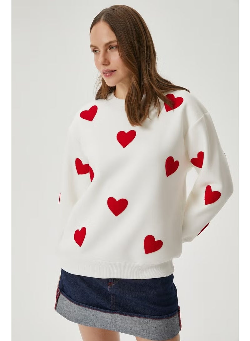 Ritnice Women's Love Heart Embroidered Ecru Red Sweatshirt - Image 4